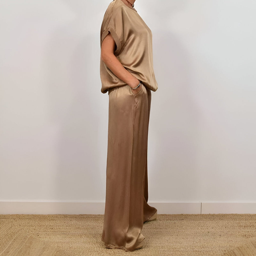 Rozalind – Elegancki i zwiewny komplet dla kobiet